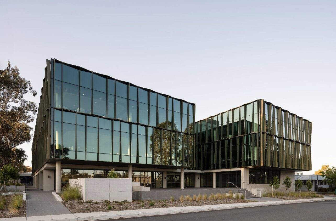 165CW at Deakin.One — 3