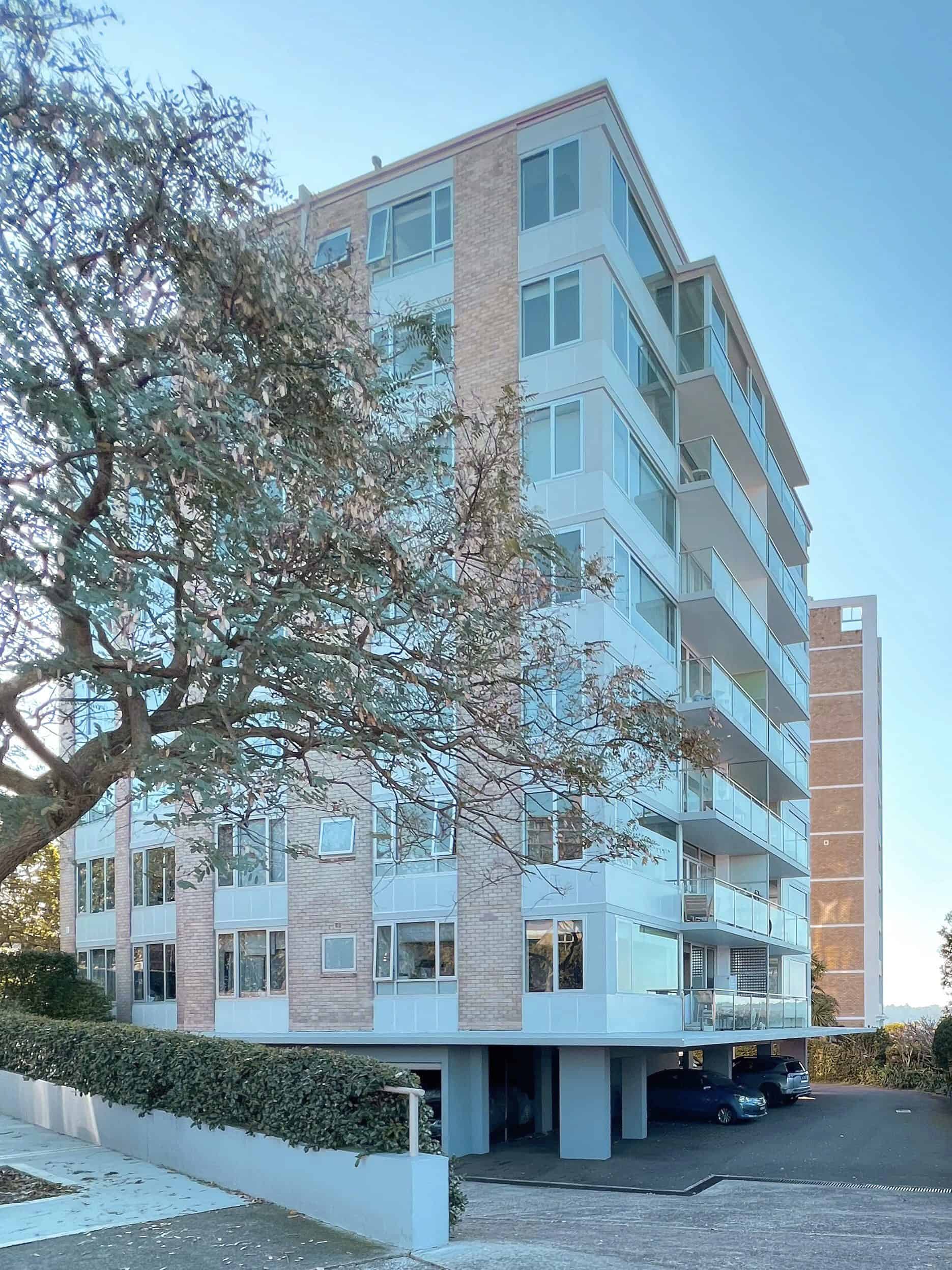 element13 at 1 Sutherland Crescent Darling Point Reclad