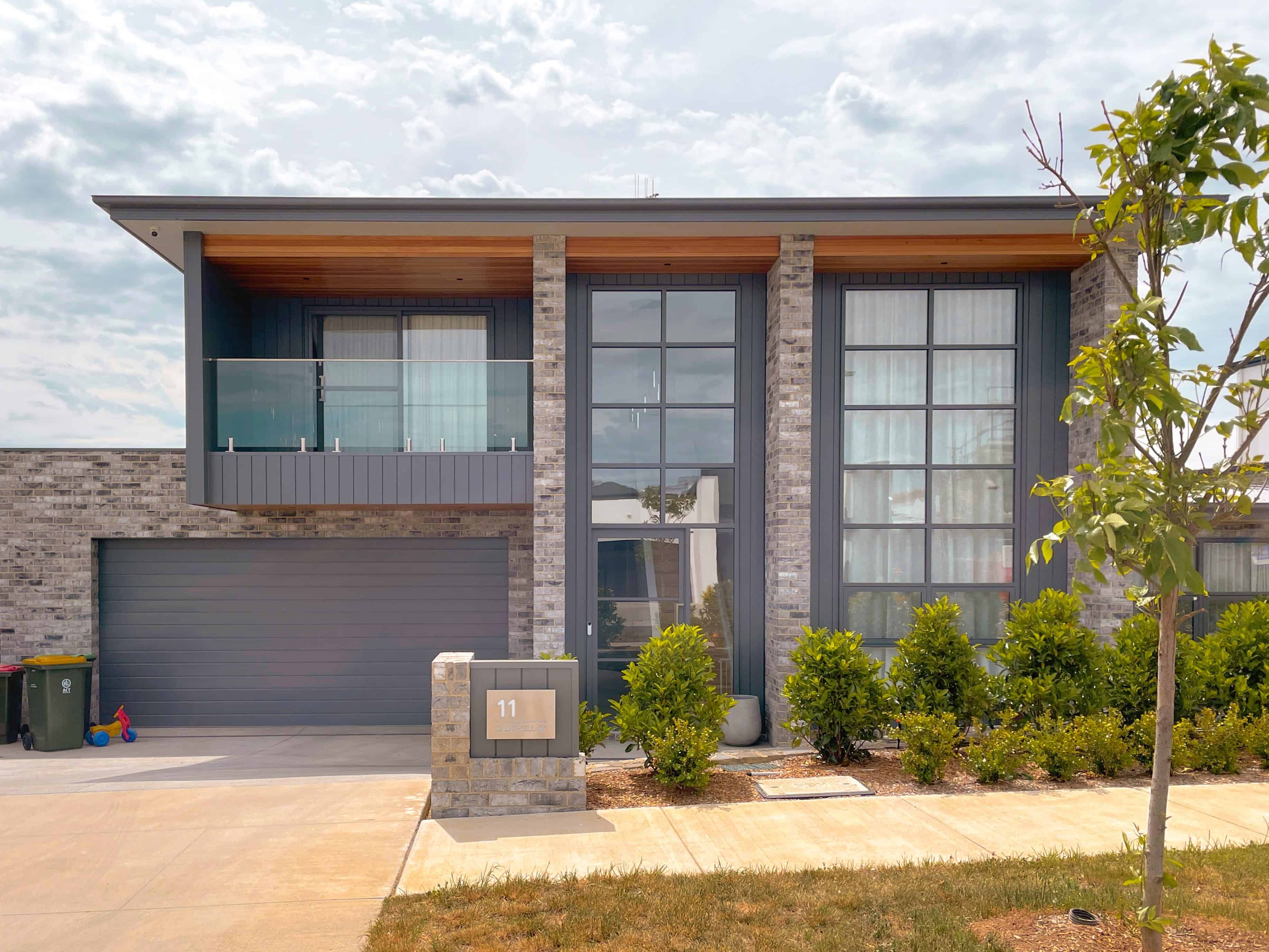 interloQ at 11 Dadswell Street Whitlam — 6