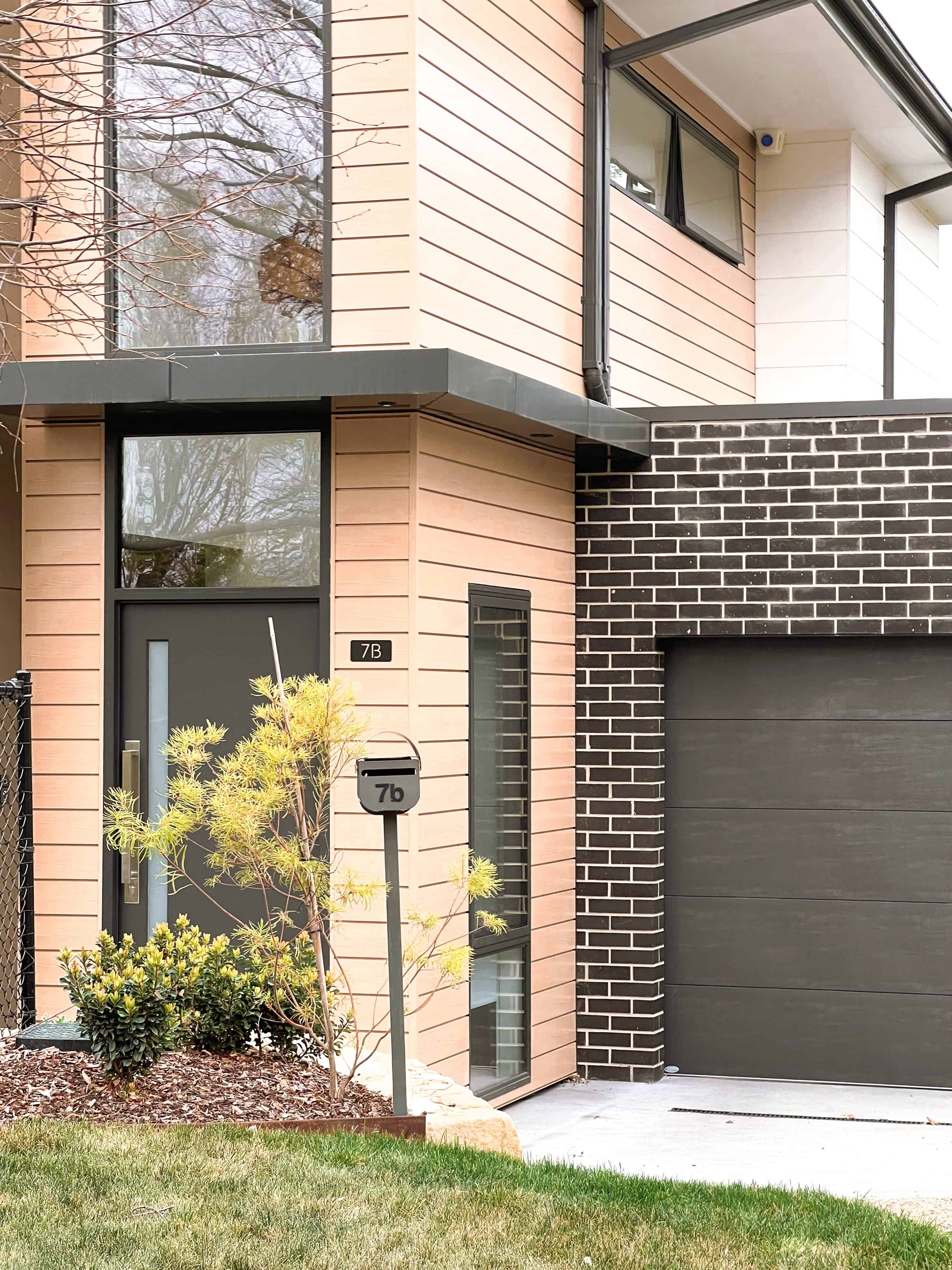 interloQ at 7 Cassia Place Rivett — 4