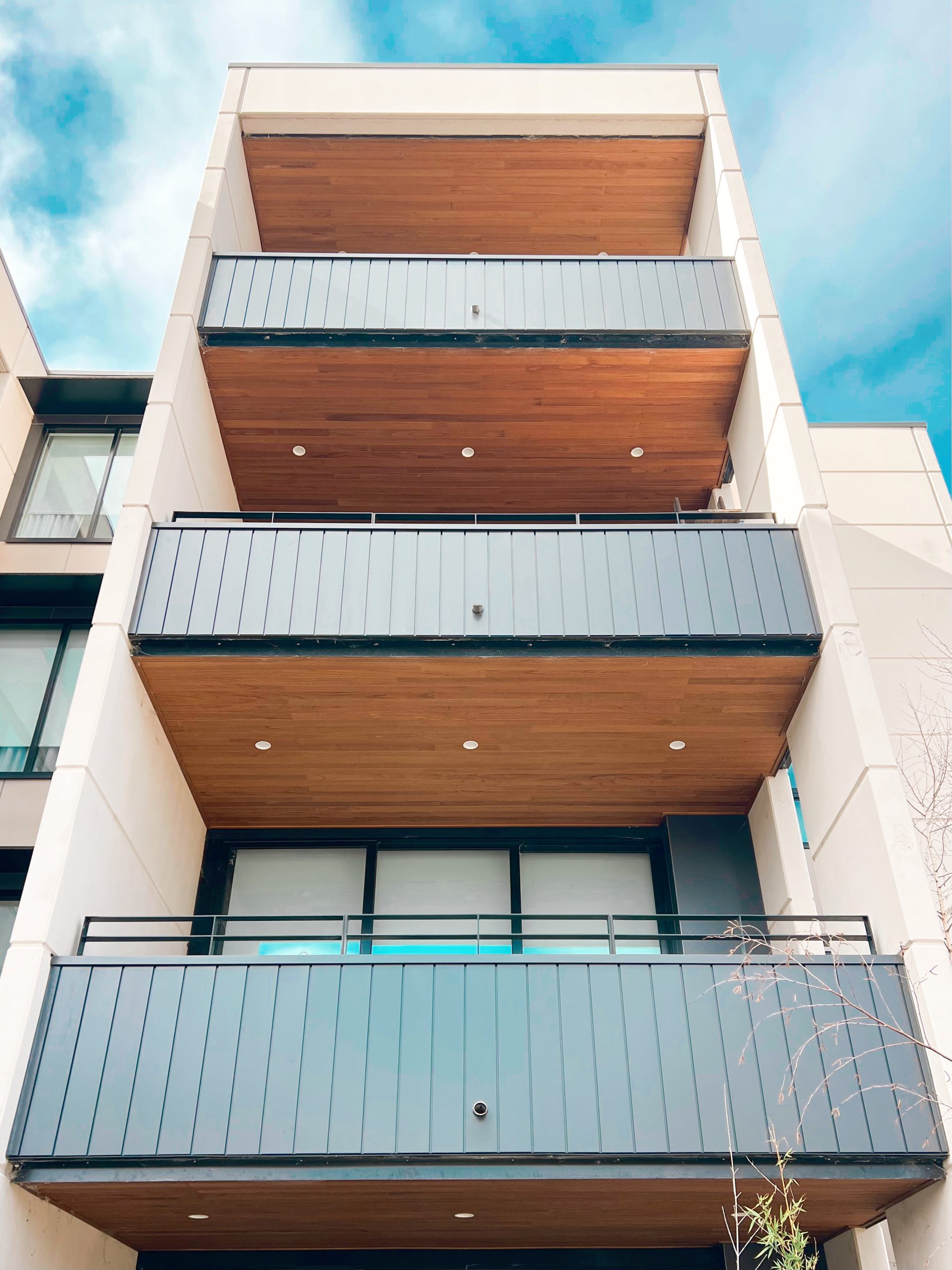 interloQ at Estate Apartments Forrest Reclad — 8